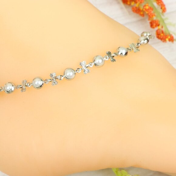 "Handmade Anklet – Elegant & Delicate Jewelry for Women | UNVRC1433 - Picture 1 of 10